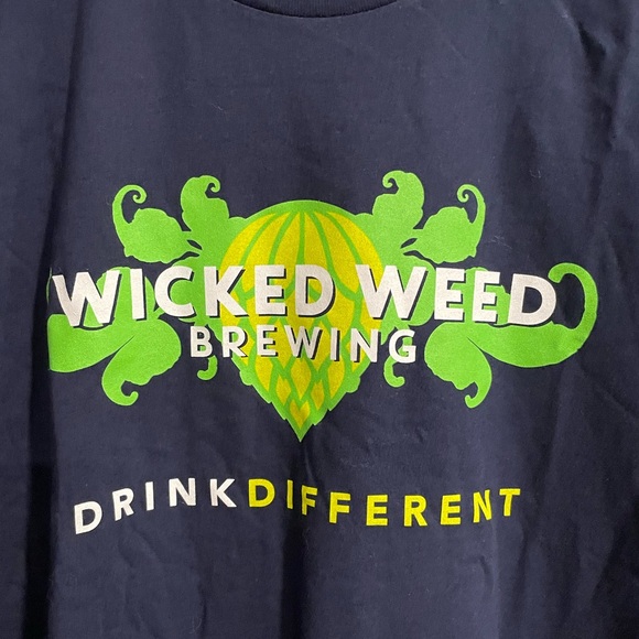 Wicked weed brewing drink different t shirt unisex size medium - Picture 2 of 5